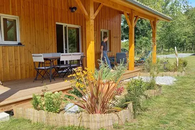 Image de Wooden house near Ocean Ii