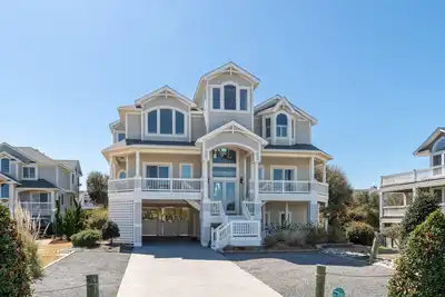 Image de Duck Yeah: 5 Master Suites, 415 Ft to Beach Access