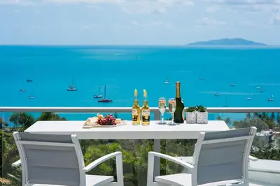 Image de Stunning Two Bedroom Apartment With Ocean Views