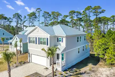 Image de Exquisite 5br Beach Home in Beachside Comm ~ Just Beach Baby!