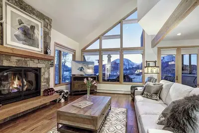 Image de Amazing Mountain Views+Hot Tub+Quiet Neighborhood