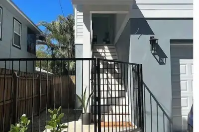 Image de Family Friendly Dtsp 2/1 Neighborhood Apt