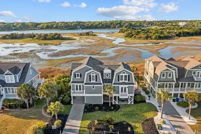 Image de Pool - Waterfront and Dreamy Views - Private Beach Access