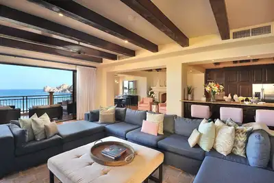 Image de 15% Off Luxury 2-Story 4bd Oceanview Penthouse in Cabo, Gated community