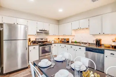 Image de Updated Home by Randolph Afb