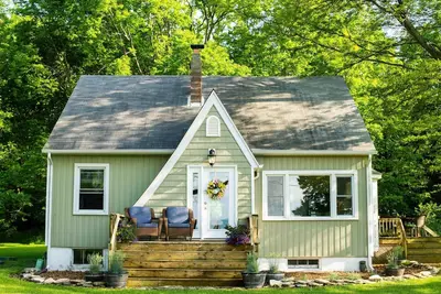 Image de 4 Bdrm Lakefront Retreat-Private Idyllic Forest with Trail-High Speed Internet
