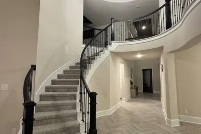Image de Stunning Modern Houston Home- No access to lagoon