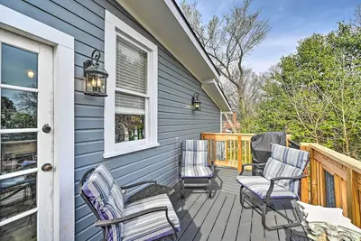 Image de Historic 'Watson' Brick House w/ Private Deck!