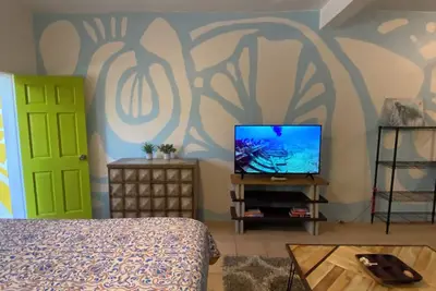 Image de Turtle Cove 1 King Bed with Pool. Walk to Red Hook