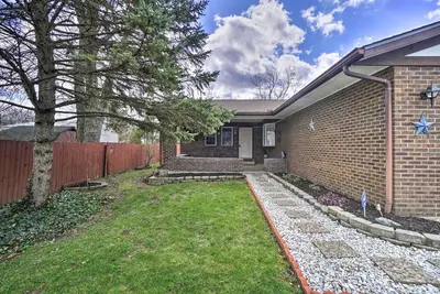Image de Delightful Tipp City Unit w/ Covered Patio!
