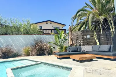 Image de Private Pool, Hot Tub & Big Backyard | Sunny Oceanside Oasis