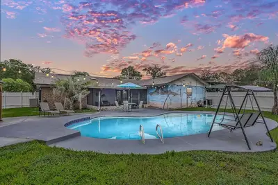 Image de Delighted Modern Home private pool&patio