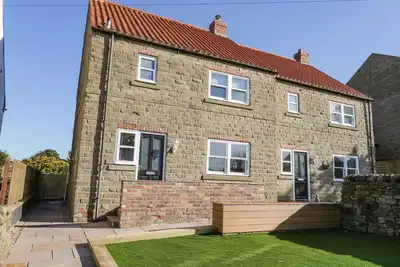 Image de Old Peak, pet friendly, with hot tub in Cloughton