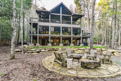 Image de August Discounts - The Toccoa River - Aska Adventure Area - Hike, Fish & Tube
