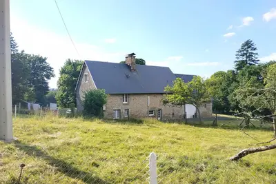 Image de Chaleureux appartement dans une longère du XVIIe s. perdue dans la nature