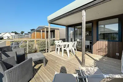 Image de Mobil-home Grand Confort Ă 200m plage, camping avec piscine, terrasse, WiFi inclus - 4 pers.