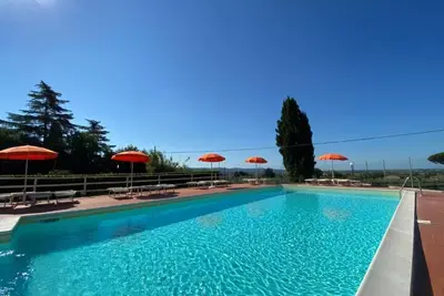 Image de Appartement \"Monolocale Colorino\" avec terrasse, piscine partagée et Wi-Fi