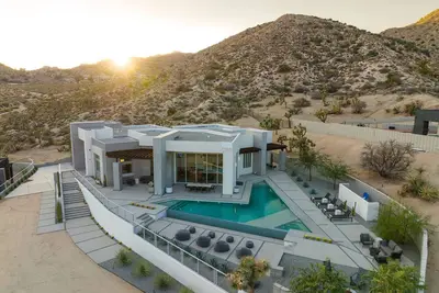 Image de The Overlook by Fieldtrip | 5 Bd Modern Luxury with Infinity Pool & Views