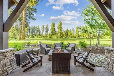 Image de Family Mtn Getaway- 3rd Nt On Us @ Golfside Escape – Midweek Suncadia Luxury