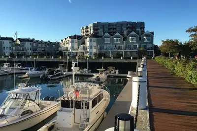 Image de Furnished Sunrise View Waterfront townhouse (South Portland)