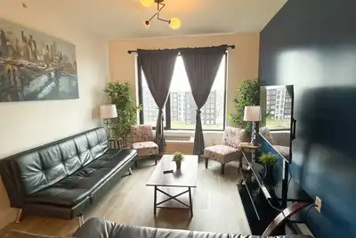 Image de 2br apt near Ewr 1917