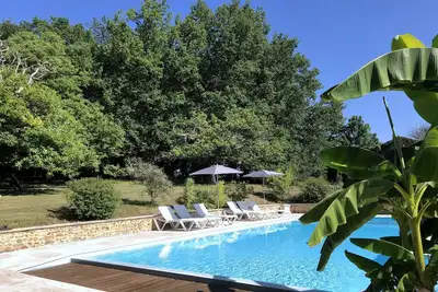Image de Propriété en Périgord avec golf par 3 d'entrainement