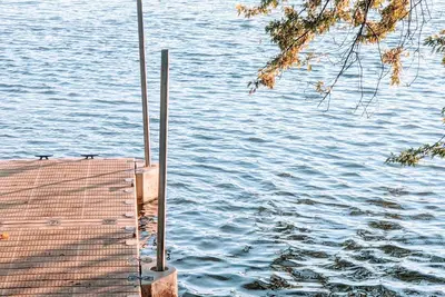 Image de Charming Fox River Frontage - Fishing, boating, canoeing, Fun!