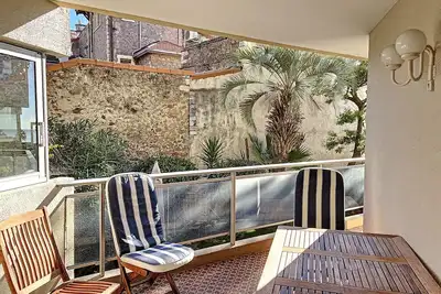 Image de A deux pas des plages du  Midi  305l/  Mahie