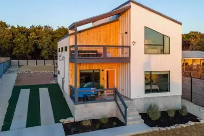 Image de Modern Home - Incredible Views & Boat Parking! Near Marina, Whitewater & River