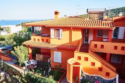 Image de Cala Gonone, Pp Casa I Pini with garden and parking.