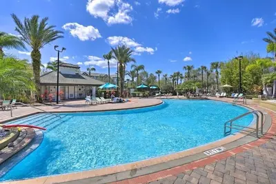 Image de Spacious  condo minutes to Convention Center, Disney & Universal Studio