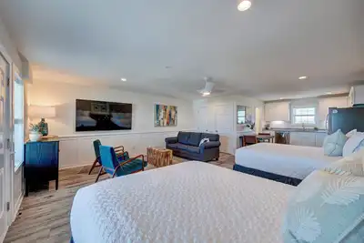 Image de Saltwater Suites, 104 Queen Pet Friendly 1st Floor