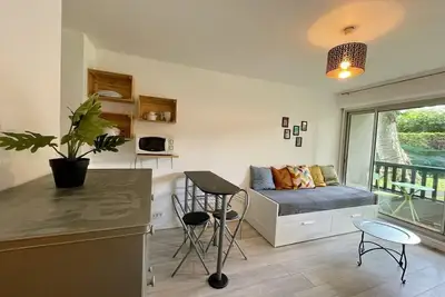Studio entre la place des 5 cantons et la plage