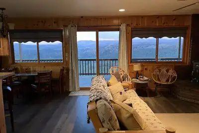 Image de Gianelli Vineyards Wine Taste & Stay