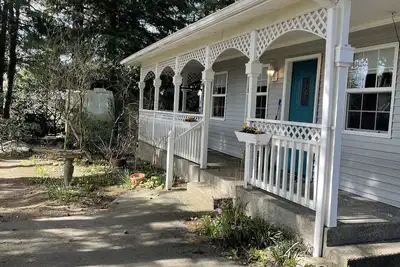 Image de A Woodland Cottage in suburban Portland