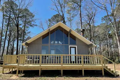 Image de D'arbonne Nest Rentals: The Eagles Nest Cabin