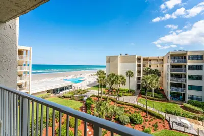 Image de Castle Reef 407 4th floor ocean views!