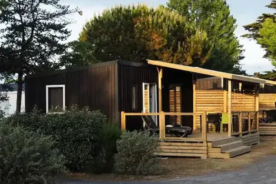 Image de Homeflower Premium 29m² (2ch) + Tv + Lv + Terrasse couverte + Draps Inclus + Clim + Quartier piéton 4 personnes