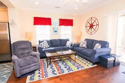 Image de Spacious 3/3 townhome near everything Ssi has to offer!