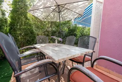 Image de Appartement de deux chambres avec la terrasse Baska, Krk (A-19420-a)