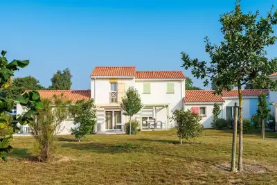Image de Duplex en bord de mer avec piscine chauffée