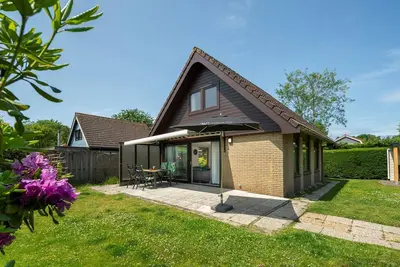 Image de De Bongerd 79 holiday home in Renesse near beach and sea