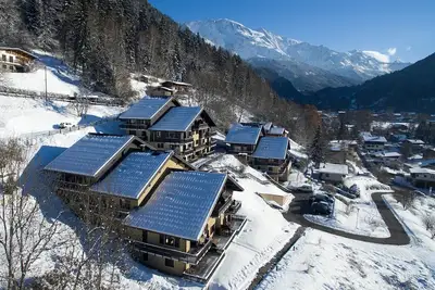 Image de Appartement à la montagne avec piscine intérieure et terrasse