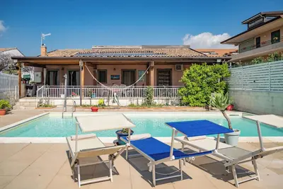 Villa Venere - Elegant Sicilian Refuge with a View of Mount Etna
