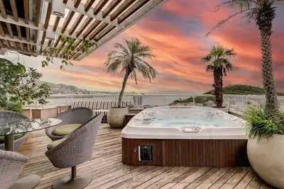 Triplex with the best view in Floripa
