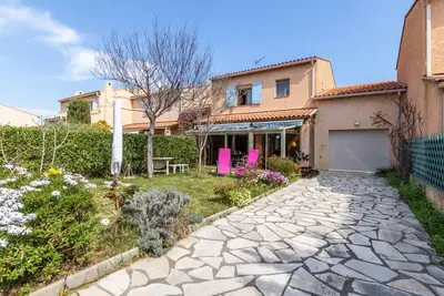 Image de Joli Duplex Avec Jardin  Terrasse Et Garage