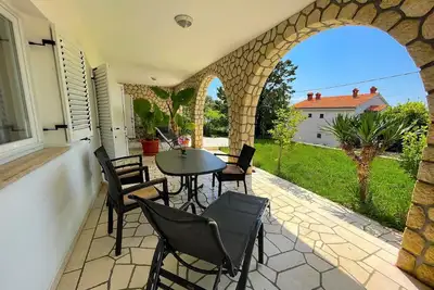 Image de Appartement de vacances Novi Vinodolski pour 1 - 4 personnes avec 1 chambre à coucher - Appartement
