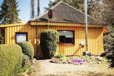 Image de Yellow wooden house near Mardorf on the Steinhuder Meer