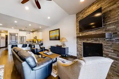 Image de Spacious, new-build stunner near Park City & Deer Valley with private hot tub