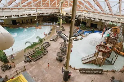 Image de 3br Condo with On Site Waterpark, Game Room, Golf, close to Dollywood